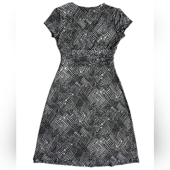 Vintage Ann Taylor Flare Dress | Black + White | Women's Size 2 | EUC - Picture 2 of 9
